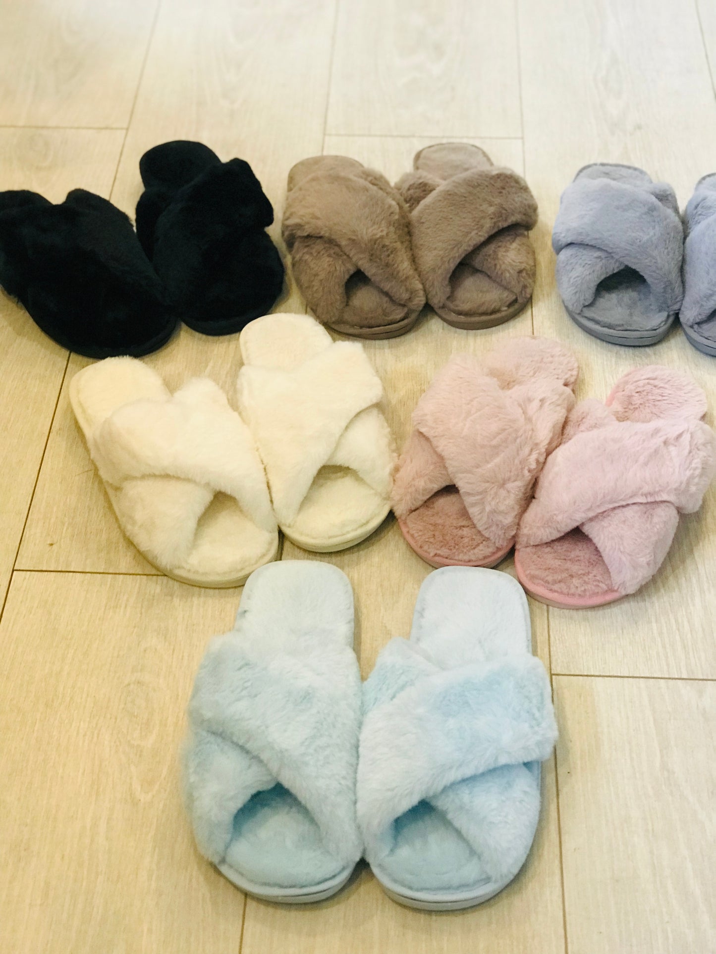 Deluxe Fluffy Slippers (not personalised)