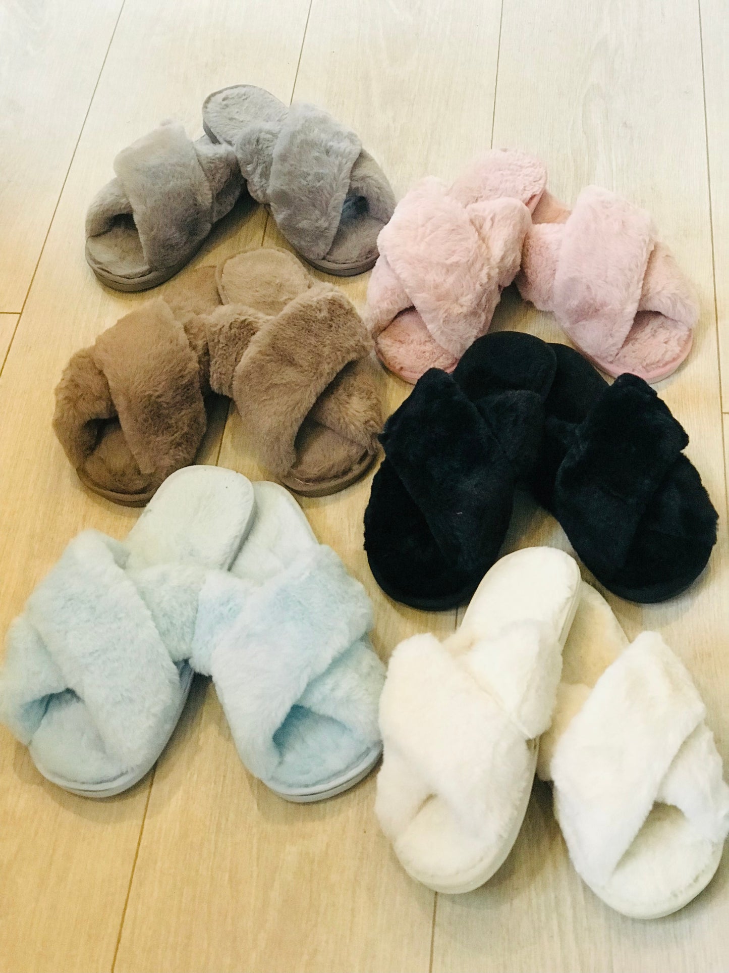 Deluxe Fluffy Slippers (not personalised)